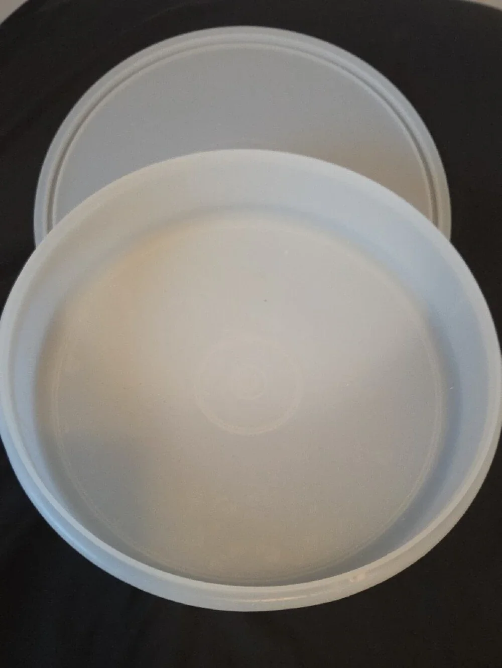 Tupperware White Round Food Storage Container with Lid